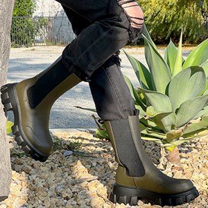 Women's Chunky Mid Calf Elastic Collar Round Toe Lugged Sole Boot- Olive